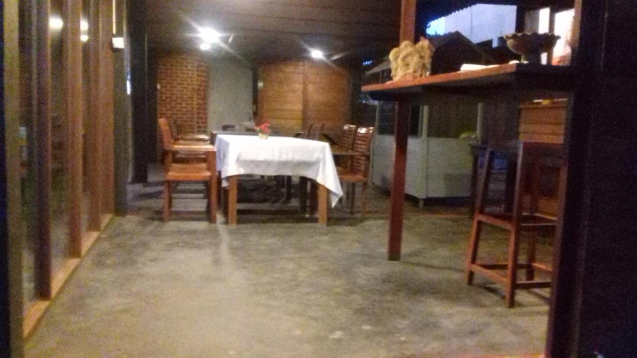Hi Win Hotel Chilaw Exterior foto